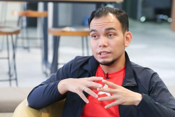 Perikatan plans protest on Malaysia Day? Just let them as long as peaceful, DAP's Syahredzan tells cops